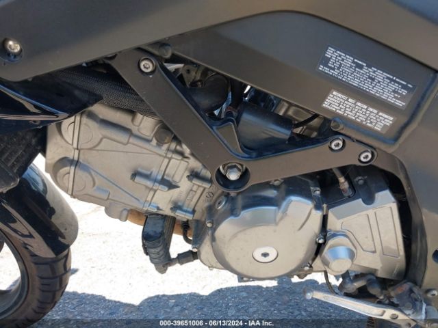 2011 SUZUKI DL650 JS1VP54B1B2101348 Photo 8