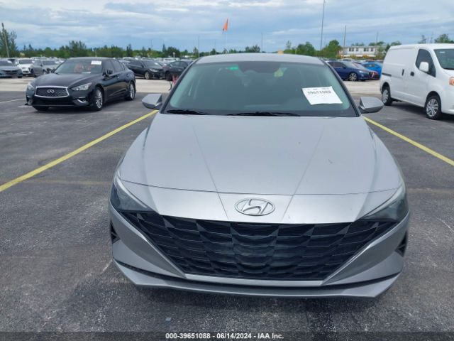 5NPLM4AG2MH009425 Hyundai ELANTRA SEL