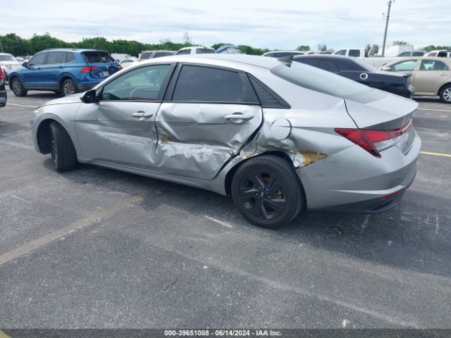 5NPLM4AG2MH009425 Hyundai ELANTRA SEL
