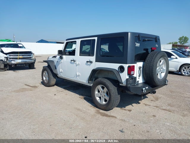 1C4BJWDG0HL579033 Jeep Wrangler Unlimited Sport 4x4