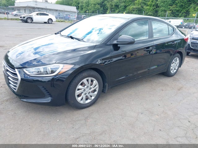 Hyundai ELANTRA SE 2017 KMHD74LF3HU424776 Image 2