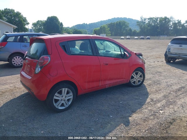 Chevrolet Spark 1lt Cvt 2015 KL8CD6S98FC758572 Image 4