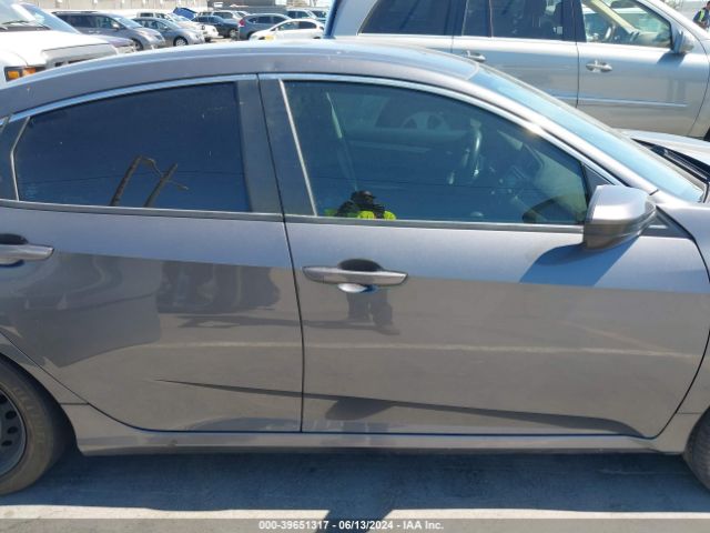 2HGFC2F6XKH584545 Honda Civic Lx