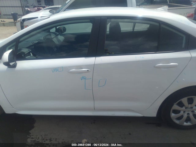 Toyota COROLLA LE 2021 5YFEPMAE0MP257996 Image 14