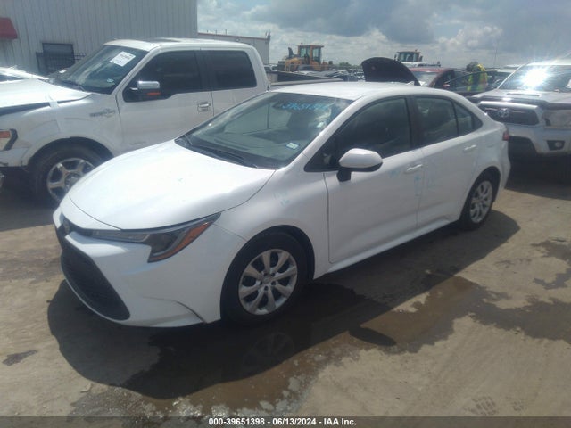 Toyota COROLLA LE 2021 5YFEPMAE0MP257996 Image 2