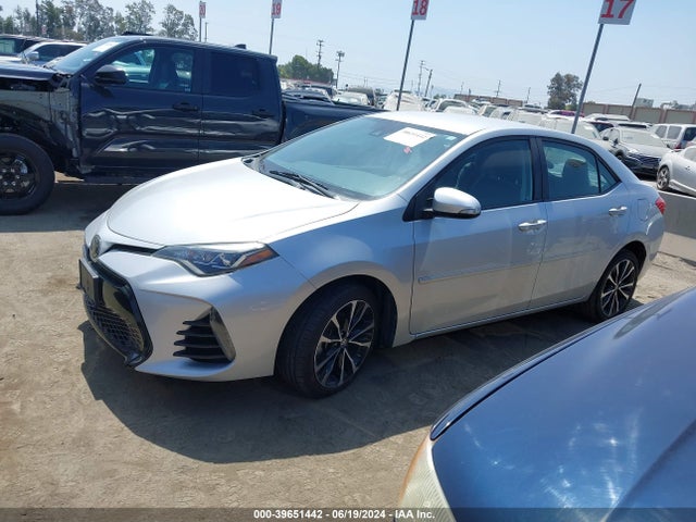 Toyota COROLLA SE 2018 2T1BURHE6JC031911 Image 2