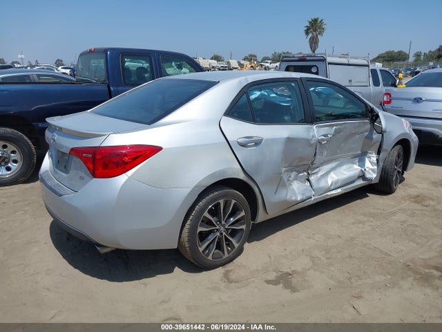 Toyota COROLLA SE 2018 2T1BURHE6JC031911 Image 4