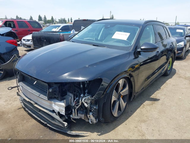 WA1LAAGE7NB012766 Audi E-tron Premium Plus Quattro