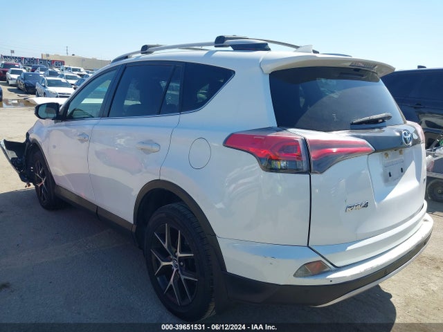 Toyota RAV4 SE 2016 JTMNFREV2GJ087319 Image 3