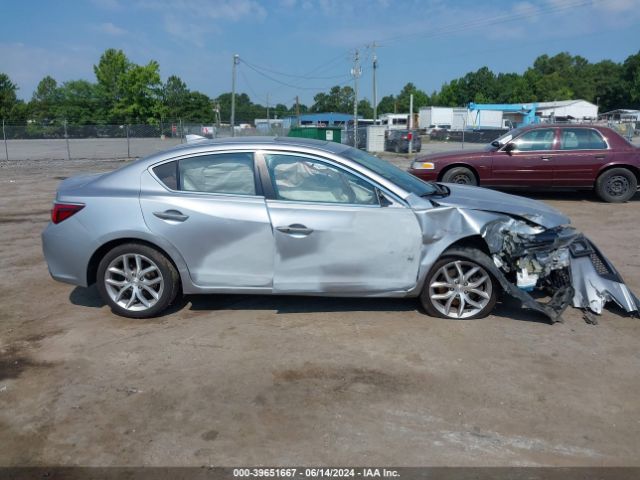 19UDE2F30MA002834 Acura Ilx Standard