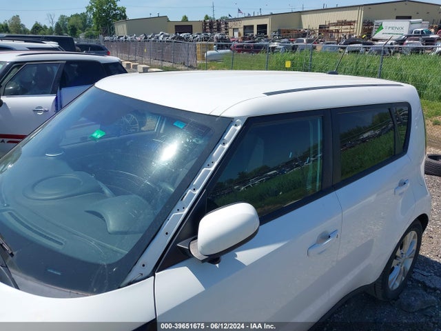 KIA SOUL + 2016 KNDJP3A50G7268916 Image 14