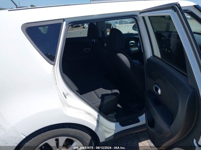KIA SOUL + 2016 KNDJP3A50G7268916 Image 8