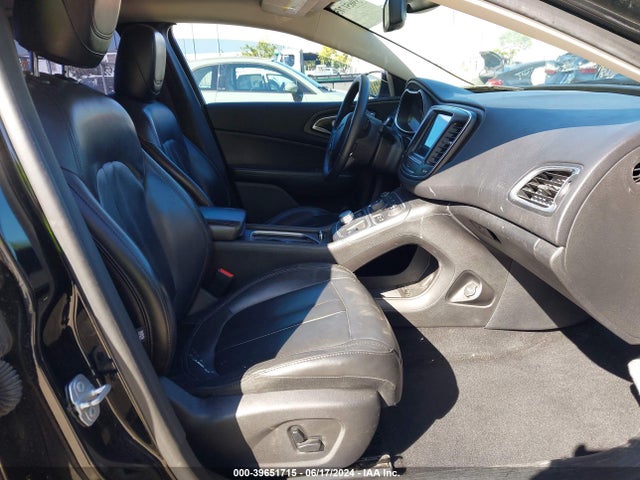 1C3CCCAB7GN192556 Chrysler 200 Limited Platinum