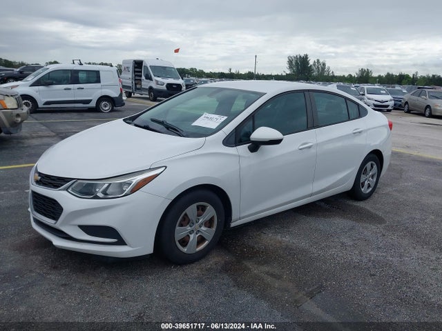 Chevrolet Cruze Ls Auto 2017 1G1BC5SM3H7221102 Image 2