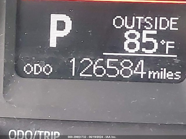 Toyota COROLLA LE 2018 5YFBURHE6JP849185 Image 7
