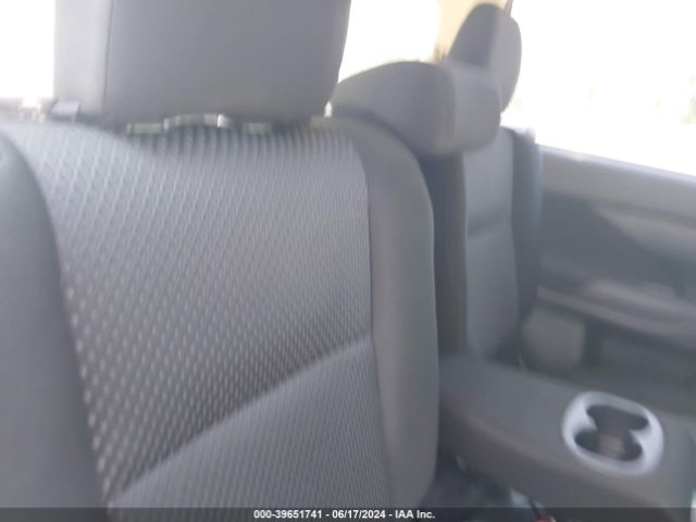 JA4AZ3A30GZ005364 Mitsubishi Outlander Se