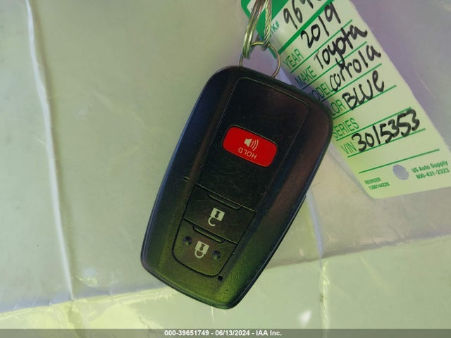 Toyota COROLLA SE 2019 JTNK4RBE8K3015353 Image 11