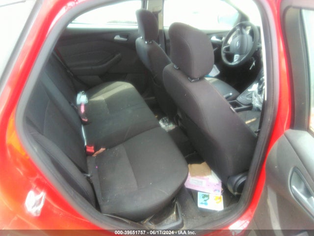 1FADP3K2XGL283745 Ford FOCUS SE