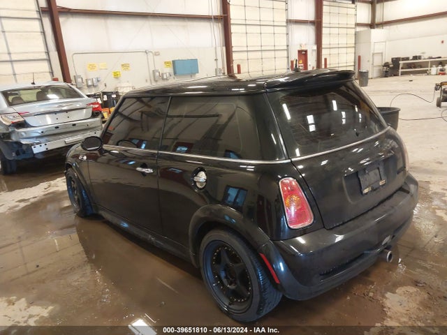 2003 MINI COOPER S WMWRE33443TD62330 Photo 2