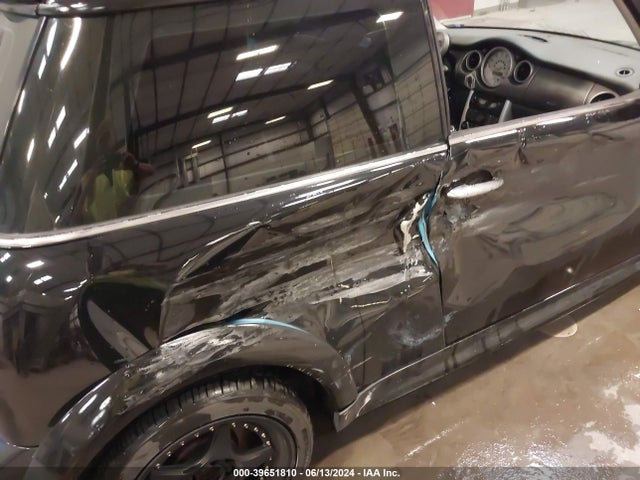 2003 MINI COOPER S WMWRE33443TD62330 Photo 5