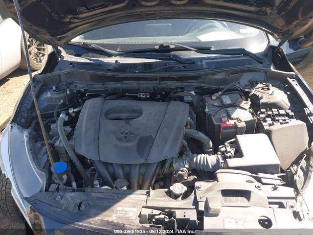 3MYDLBYVXKY522505 Toyota YARIS LE