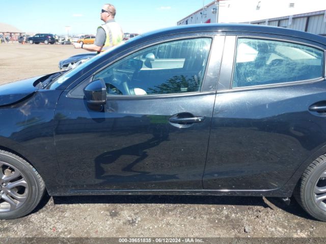 3MYDLBYVXKY522505 Toyota YARIS LE