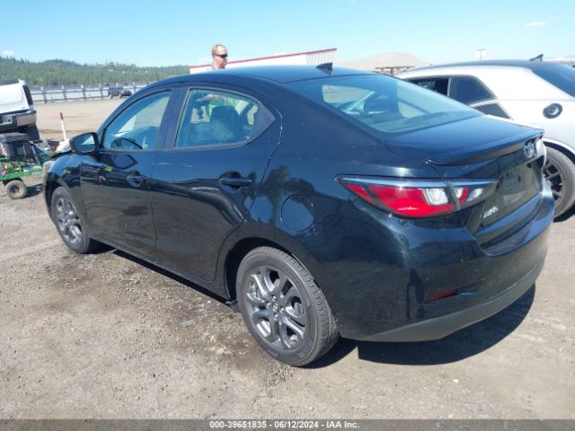 3MYDLBYVXKY522505 Toyota YARIS LE