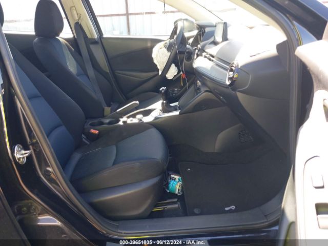 3MYDLBYVXKY522505 Toyota YARIS LE