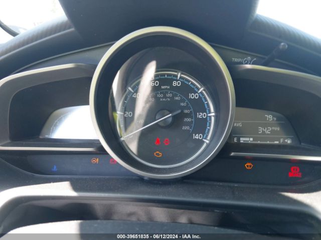 3MYDLBYVXKY522505 Toyota YARIS LE