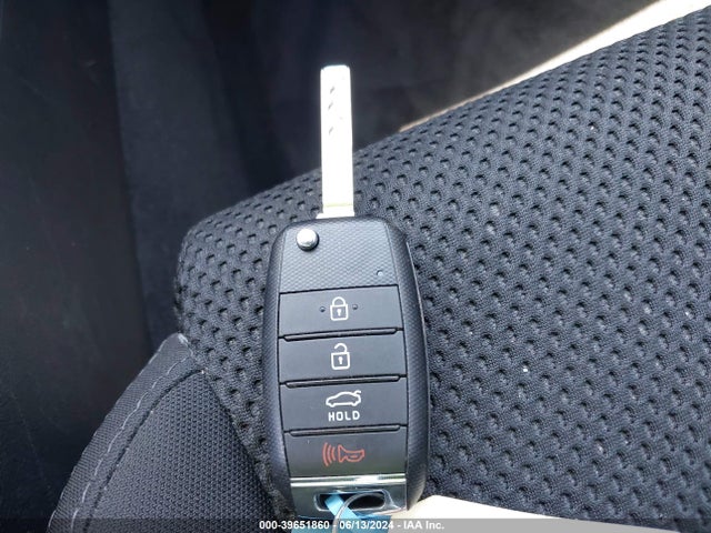 KIA Optima Lx 2019 5XXGT4L30KG353374 Image 11