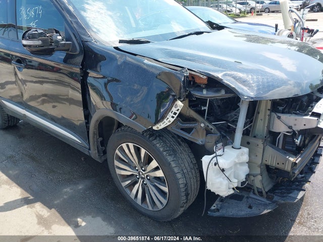 JA4AZ3A34LZ010738 Mitsubishi Outlander Se 2.4 S-awc