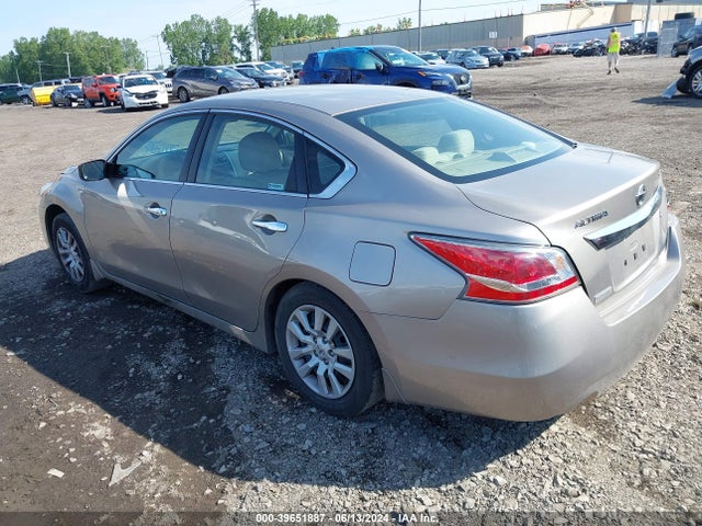Nissan Altima 2.5 S 2015 1N4AL3APXFC160120 Image 3