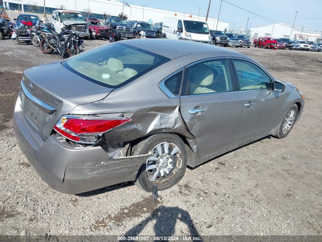 Nissan Altima 2.5 S 2015 1N4AL3APXFC160120 Image 4
