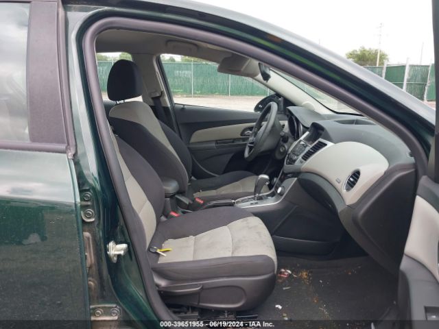 1G1PA5SH3E7437462 Chevrolet Cruze Ls Auto