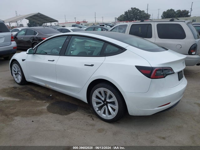 Tesla Model 3 Long Range Dual Motor All-wheel Drive 2022 5YJ3E1EB7NF136181 Image 3