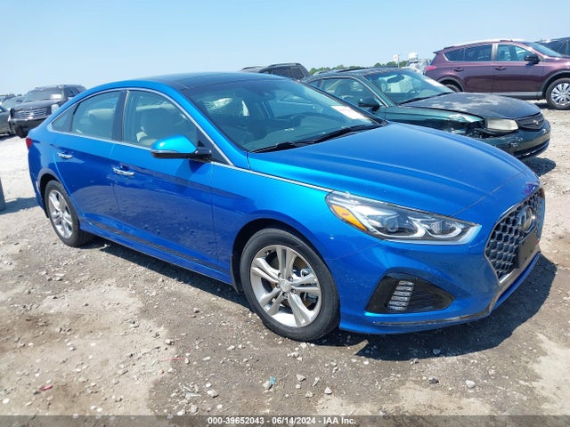 2019 5NPE34AF2KH736158 main image