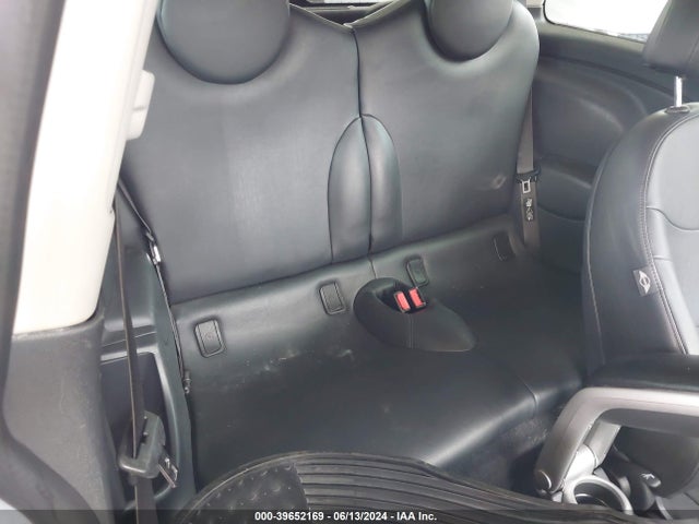 2006 MINI COOPER S WMWRE33536TL18894 Photo 7