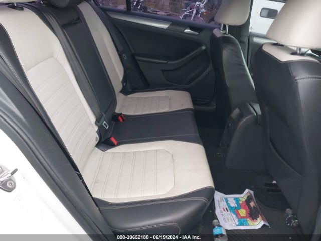 3VWD17AJXGM332174 Volkswagen Jetta 1.8t Sport