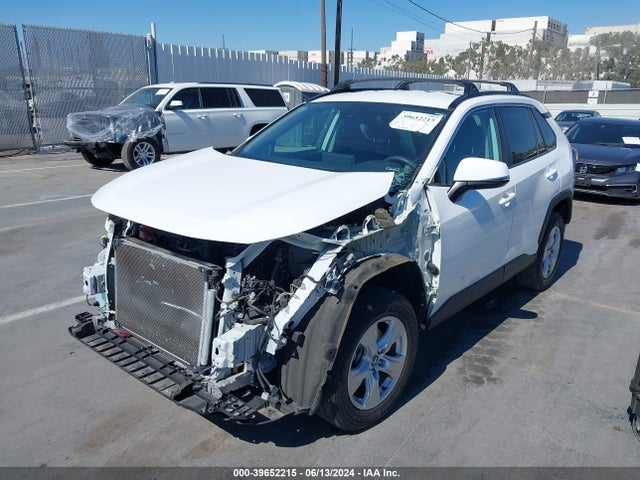 Toyota Rav4 Xle 2021 2T3W1RFV6MC089834 Image 2