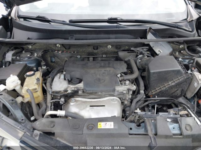 JTMWFREV4JD123425 Toyota Rav4 Xle