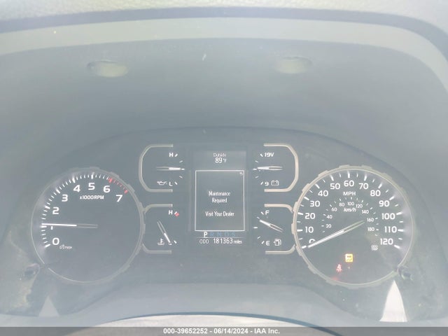 5TFFY5F1XJX240469 Toyota Tundra Limited 5.7l V8