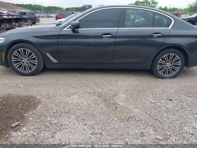 WBAJA5C56JWA35811 BMW 530I
