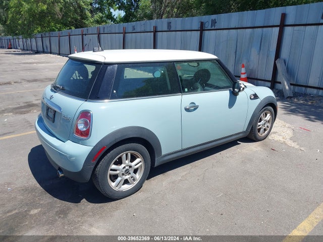 2013 MINI HARDTOP WMWSU3C59DT681069 Photo 3