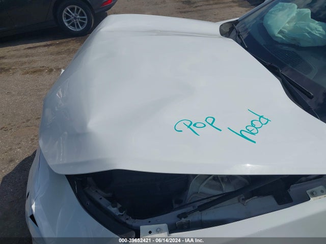 Chevrolet Camaro 2lt 2018 1G1FD1RS1J0123647 Image 10