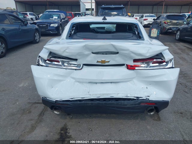 Chevrolet Camaro 2lt 2018 1G1FD1RS1J0123647 Image 16