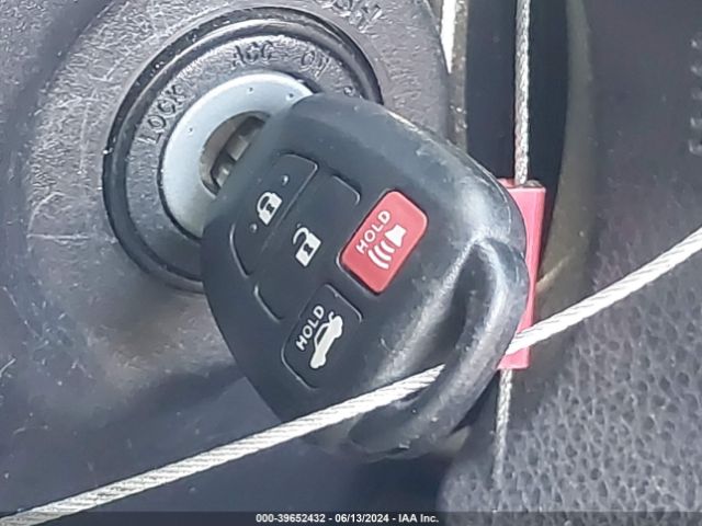 5YFBURHE5FP188479 Toyota Corolla Le Plus
