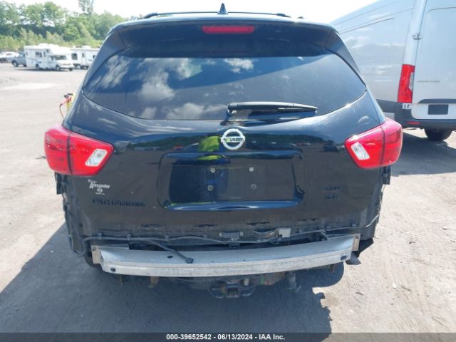 5N1DR2MM1KC642160 Nissan Pathfinder Sl