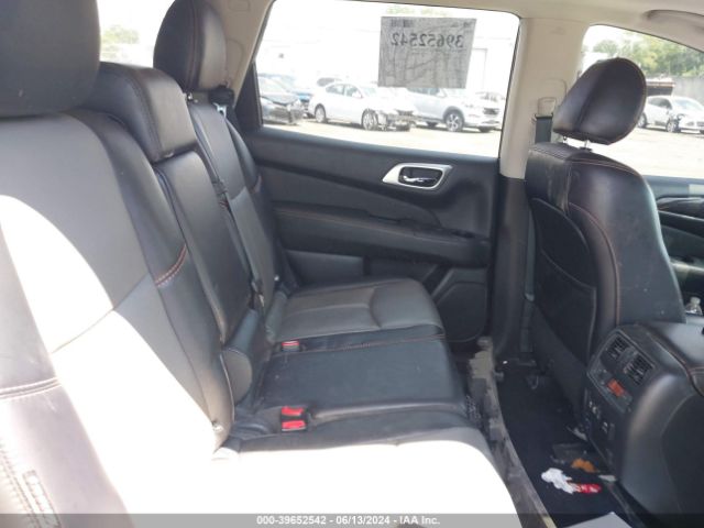 5N1DR2MM1KC642160 Nissan Pathfinder Sl