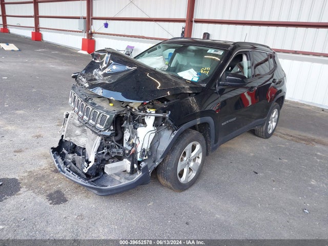3C4NJDBB9KT807017 Jeep Compass Latitude 4x4
