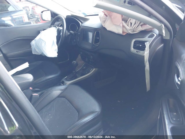 3C4NJDBB9KT807017 Jeep Compass Latitude 4x4